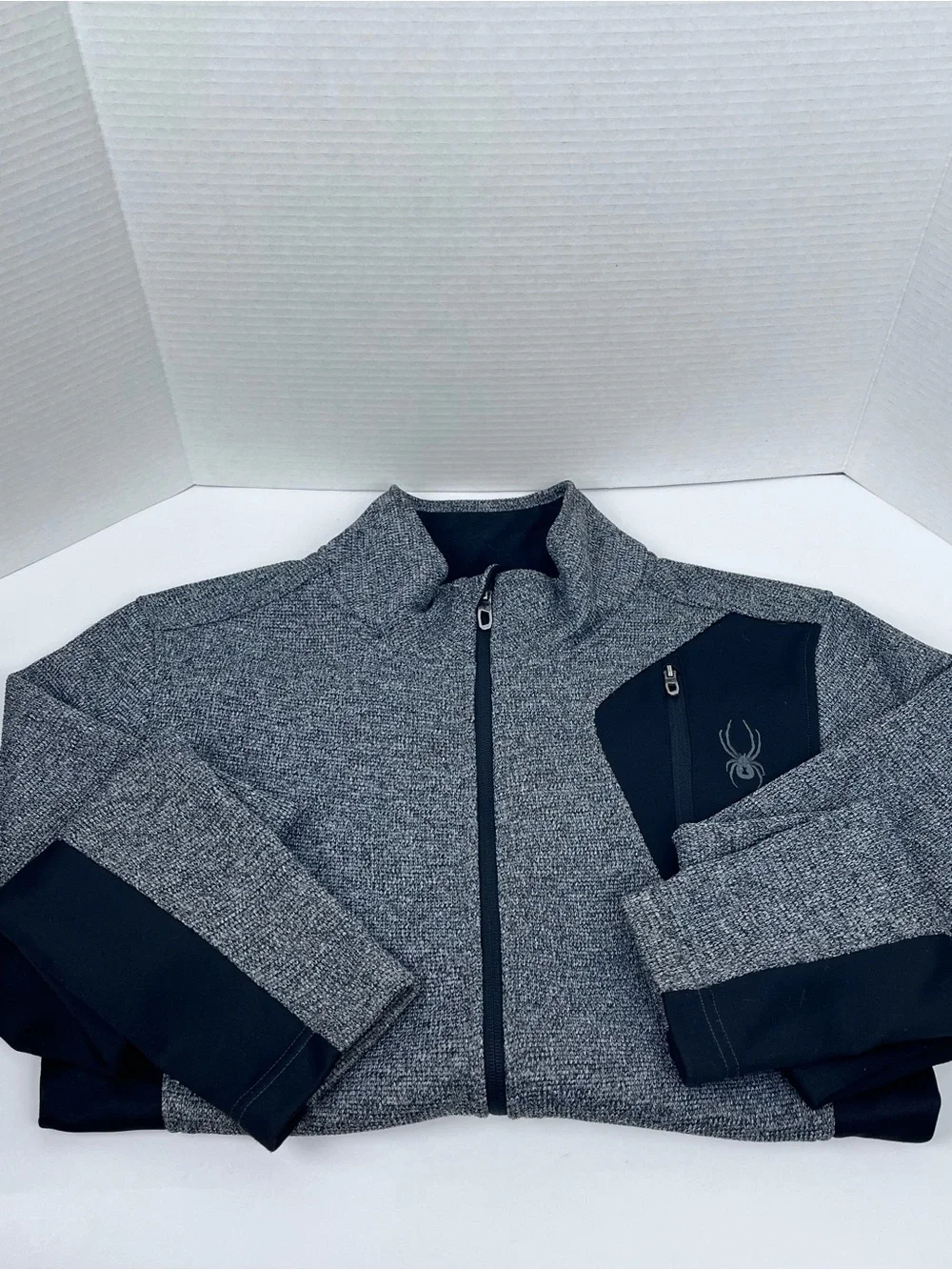 Spyder Men's Gray and Black Full Zip Fleece Jacket Size S; Active, Outdoor